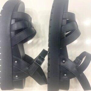 MIA Black Sandals